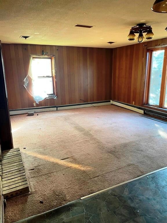 4270 NE 10th St, Des Moines, IA 50313 - photo 2