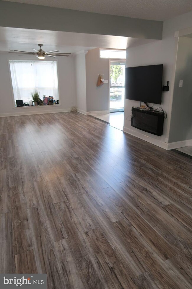 111 Crossing Way, Clementon, NJ 08021 - photo 5