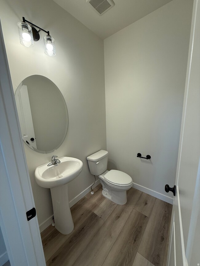 493 S 800 W unit 403, American Fork, UT 84003 - photo 5