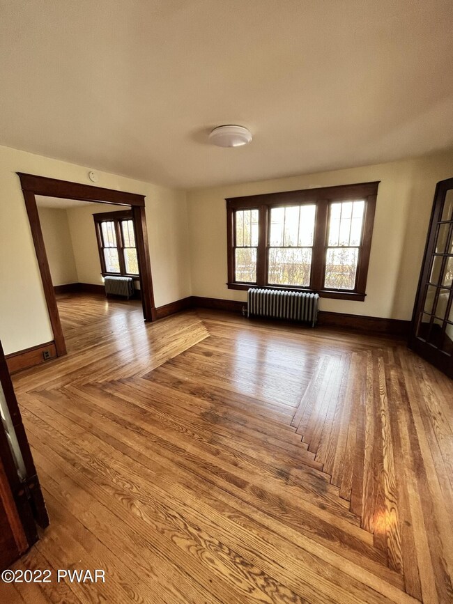 130 Willow Ave, Honesdale, PA 18431 - photo 6