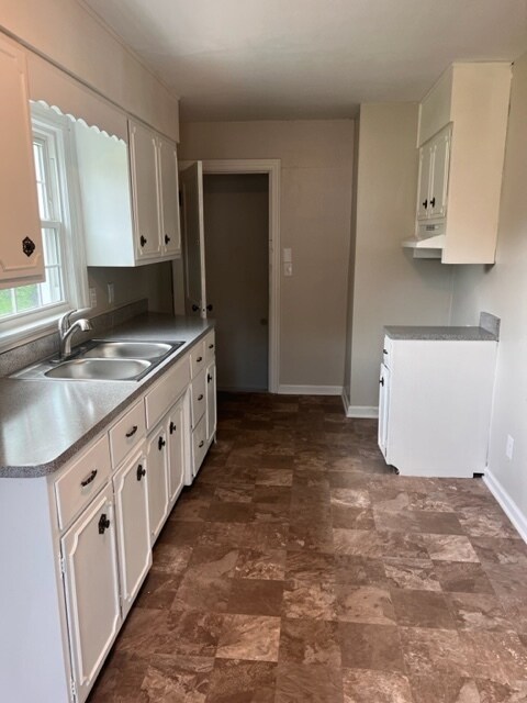 1325 W 13th St, Anderson, IN 46016 - photo 3