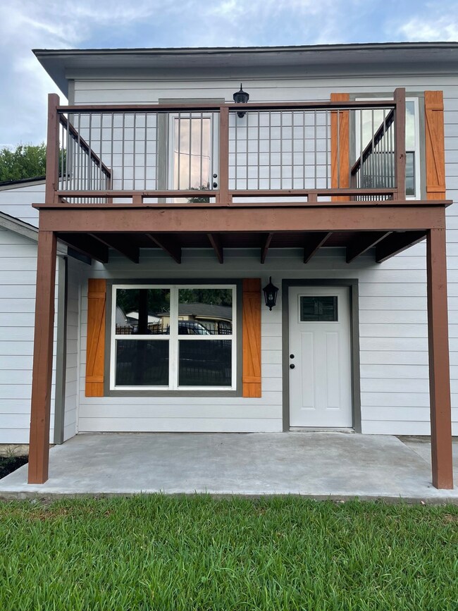 10329 Onslow St, Houston, TX 77016 - photo 4