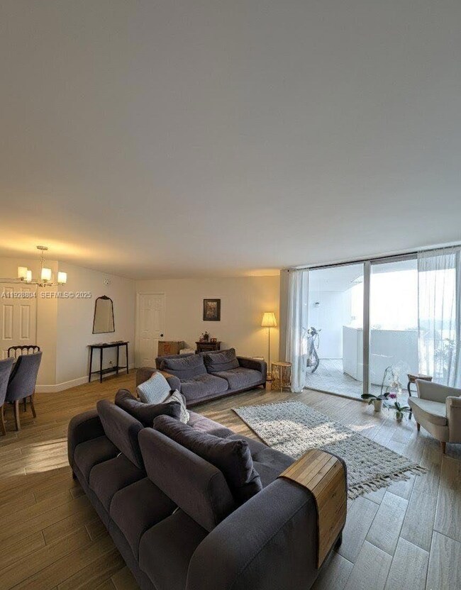 Wilshire Condominium unit 708W, Miami, FL 33179 - photo 4