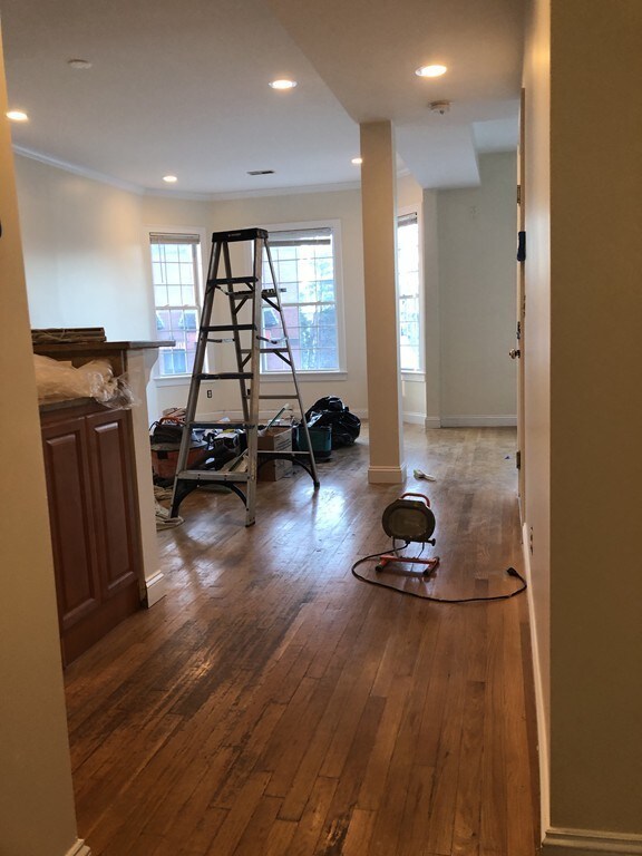 441 Bunker Hill St unit 2, Charlestown, MA 02129 - photo 4