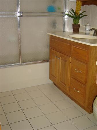 463 Springfield St, Chicopee, MA 01013 - photo 6