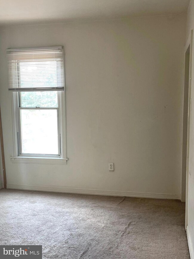 515 Herman Ave, Lemoyne, PA 17043 - photo 4