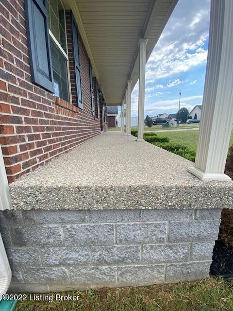 200 Gentry Crossings Blvd, Mount Washington, KY 40047 - photo 3