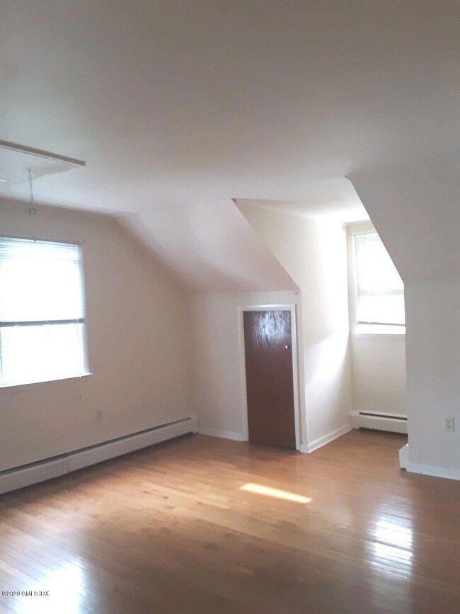 6 Salem St unit 2, Cos Cob, CT 06807 - photo 2