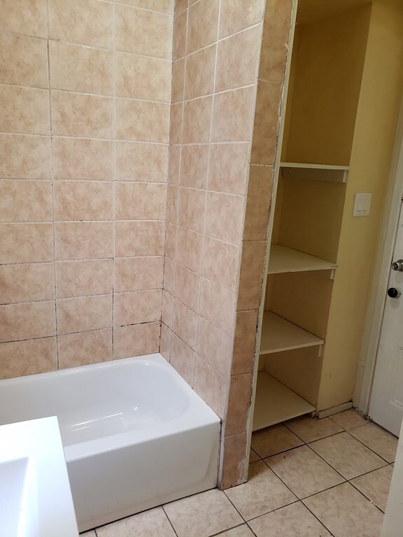 76 Neponset Ave unit 1, Roslindale, MA 02131 - photo 7