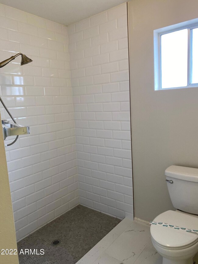 4016 W Beryl Ave, Phoenix, AZ 85051 - photo 6