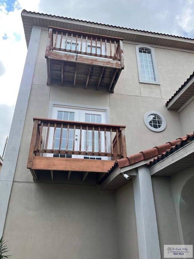 725 N Yturria St, Port Isabel, TX 78578 - photo 7