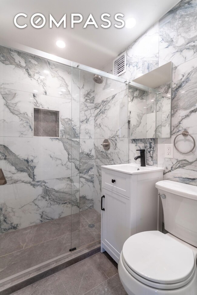 108 Perry St unit 4A, New York, NY 10014 - photo 7