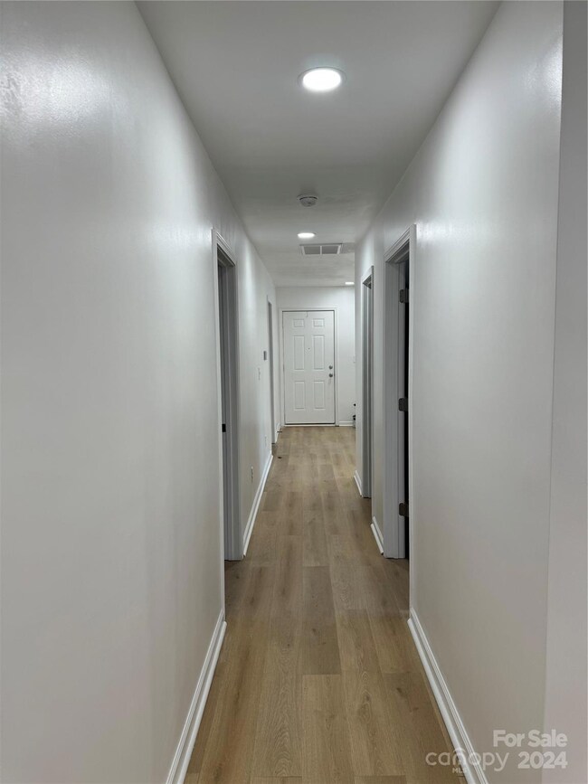 113 Palmer St, Shelby, NC 28150 - photo 3