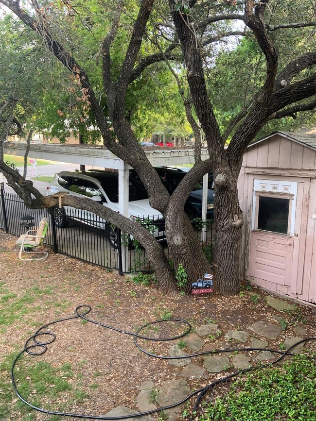 1435 E Lake Dr, Weatherford, TX 76087 - photo 3