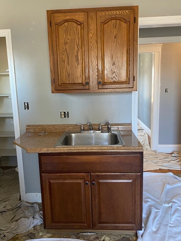 5 Spring Valley Rd unit 1, Boston, MA 02132 - photo 4