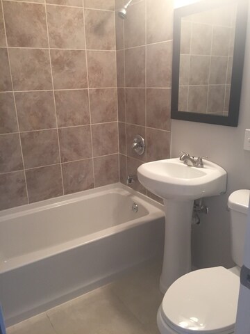 118 Mora Rd, Carpentersville, IL 60110 - photo 7