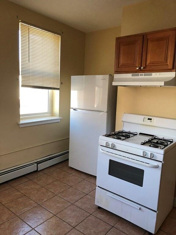 9 Melbourne St unit 5, Dorchester Center, MA 02124 - photo 5