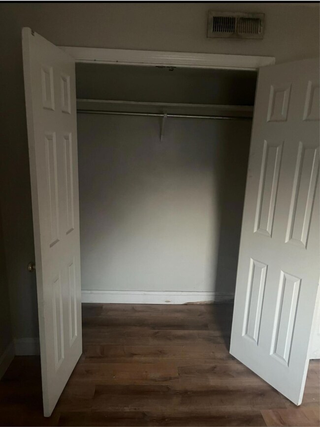 2053 Marsia Ln Closet Pre Tenant Move in