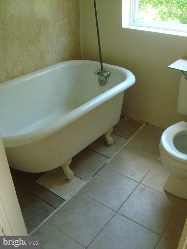 22 Lincoln Ave SW, Glen Burnie, MD 21061 - photo 7