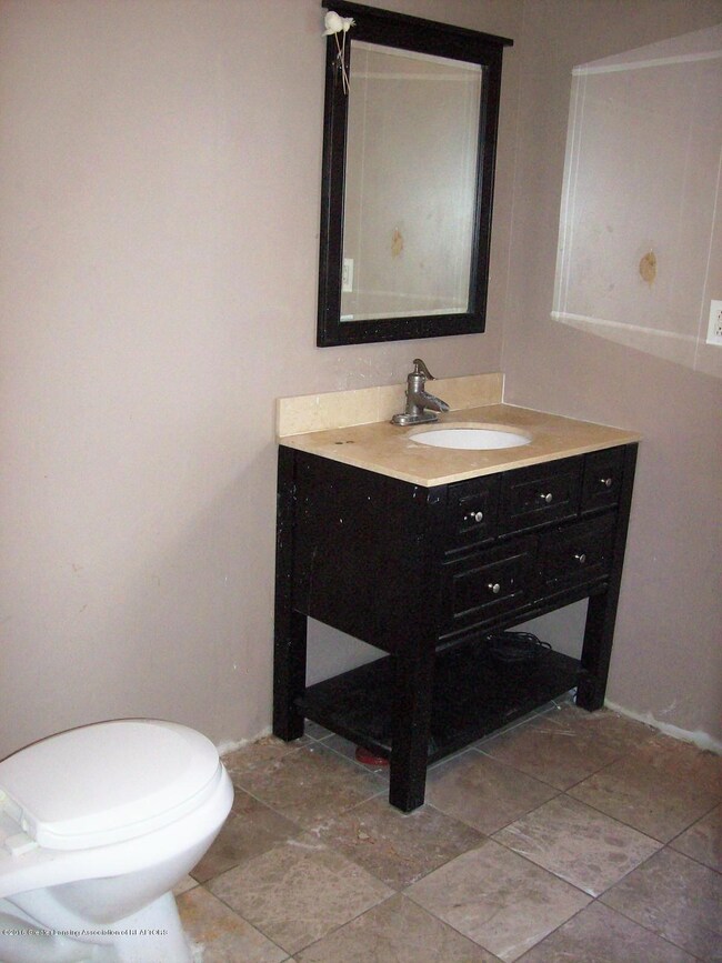 205 E. Thomas Bathroom from Hall