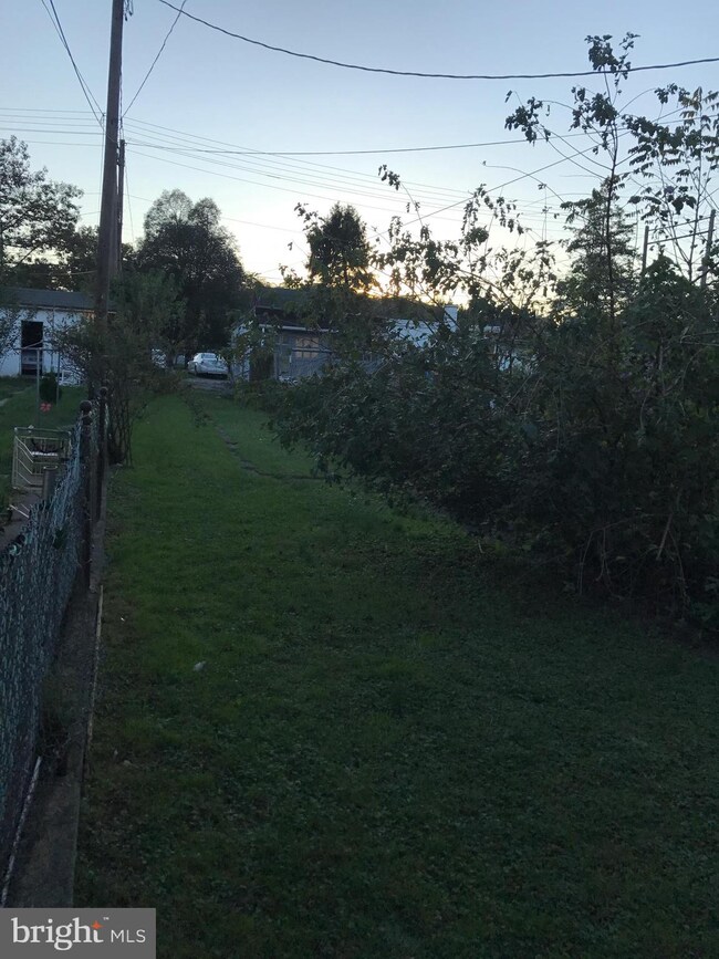 426 N Pershing Ave, York, PA 17401 - photo 3