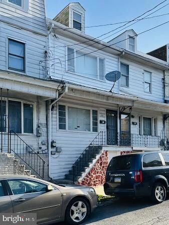 331 W Lloyd St, Shenandoah, PA 17976 - photo 2