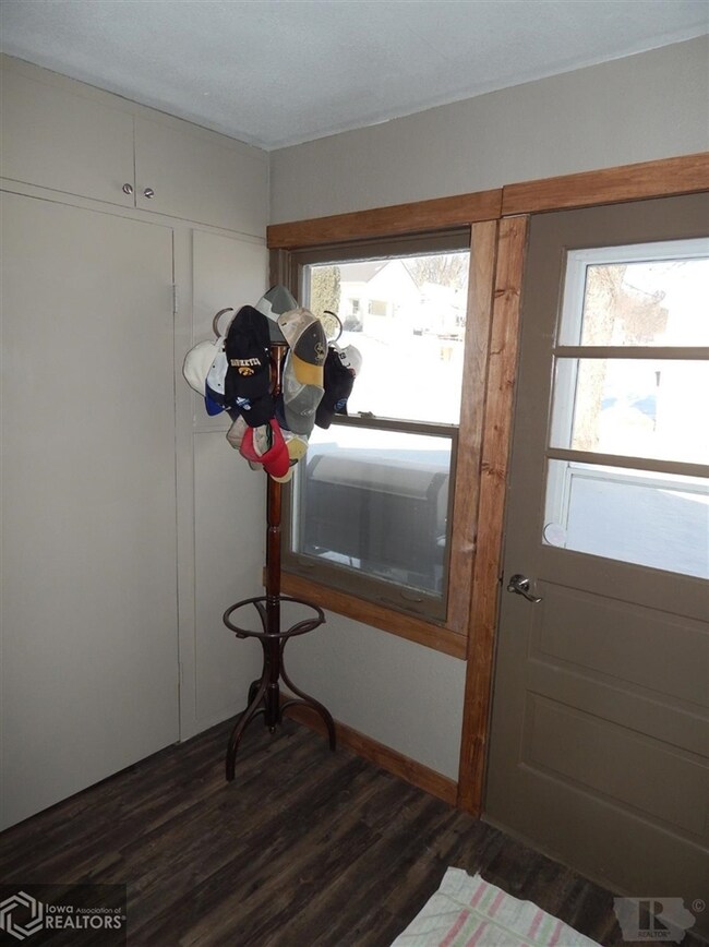 221 Elm St, Coon Rapids, IA 50058 - photo 7