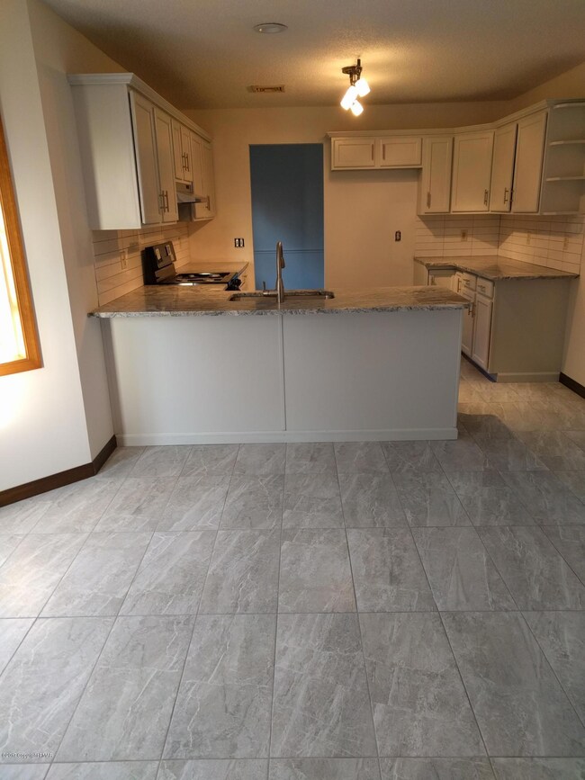 710 Avenue C, Stroudsburg, PA 18360 - photo 6