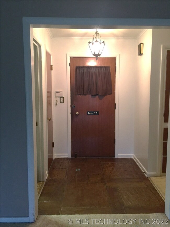 Entry, with hall closet, original contemporary sty