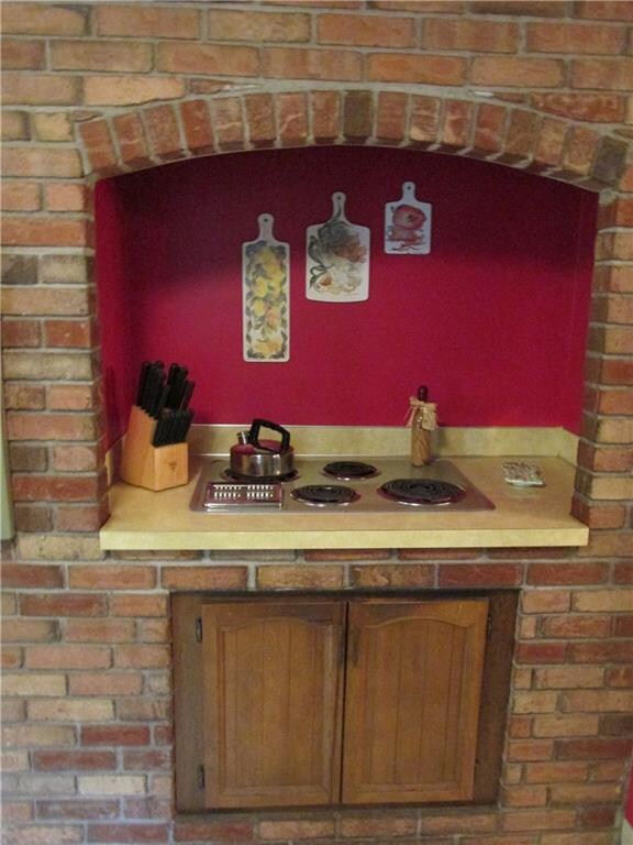 BRICK COOKING ARCH