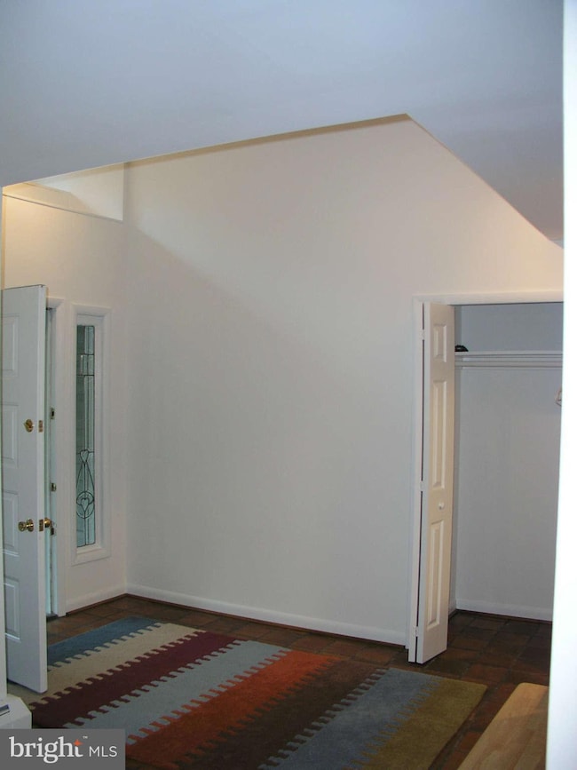 10409 Gary Rd unit FRONT MAIN LEVEL, Potomac, MD 20854 - photo 3