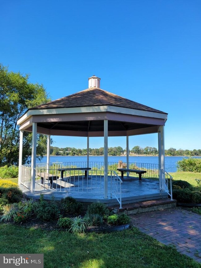 310 Broad St, Beverly, NJ 08010 - photo 2