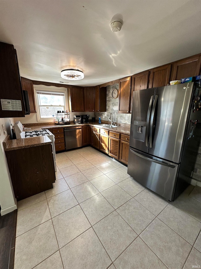 831 Lancaster Dr, South Bend, IN 46614 - photo 5