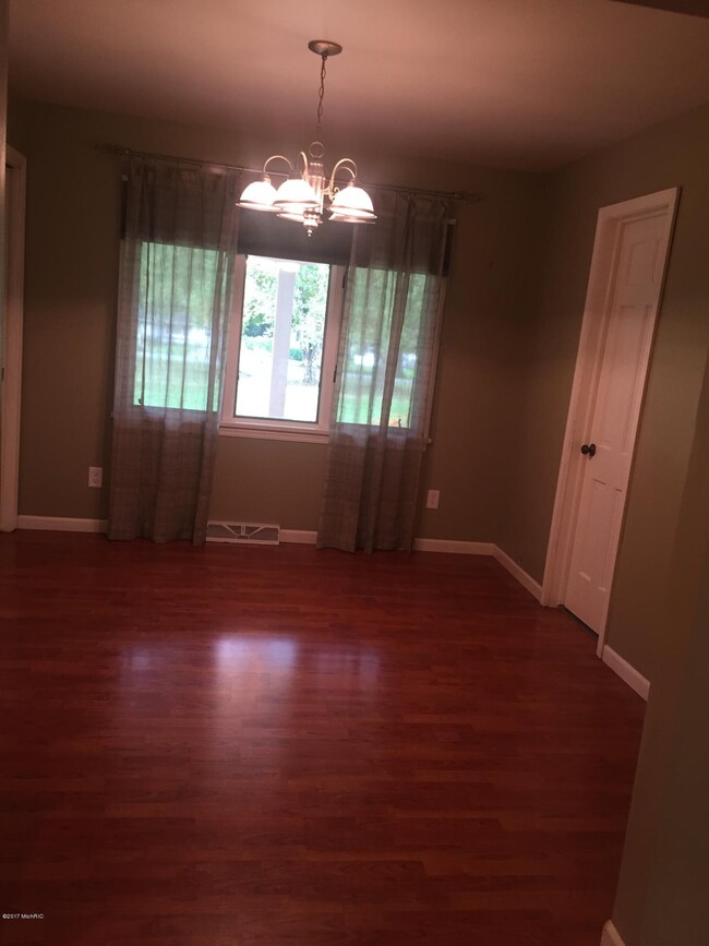 1317 Park Ln, Niles, MI 49120 - photo 6