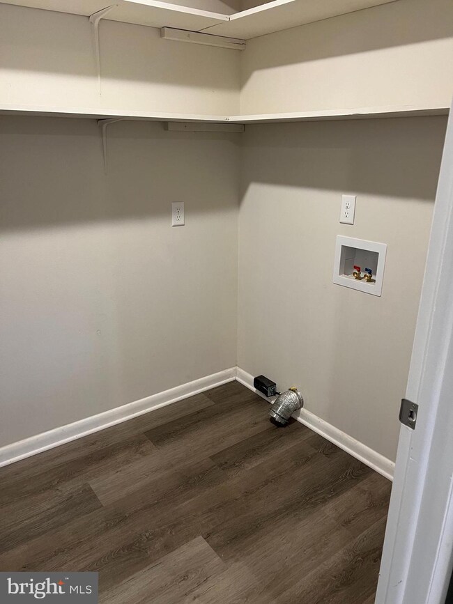 156 Tower Cir unit 1, Berkeley Springs, WV 25411 - photo 5