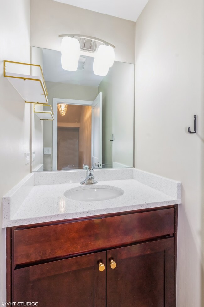 unlisted-address, Yorkville, IL 60560 - photo 7