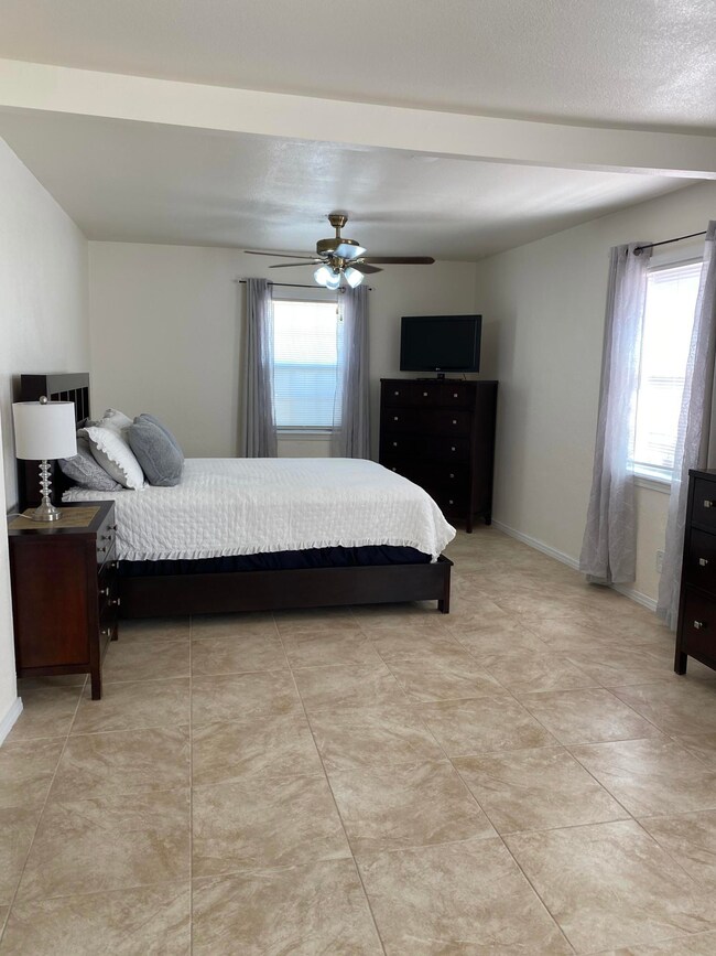 7552 Taxco Dr, El Paso, TX 79915 - photo 6