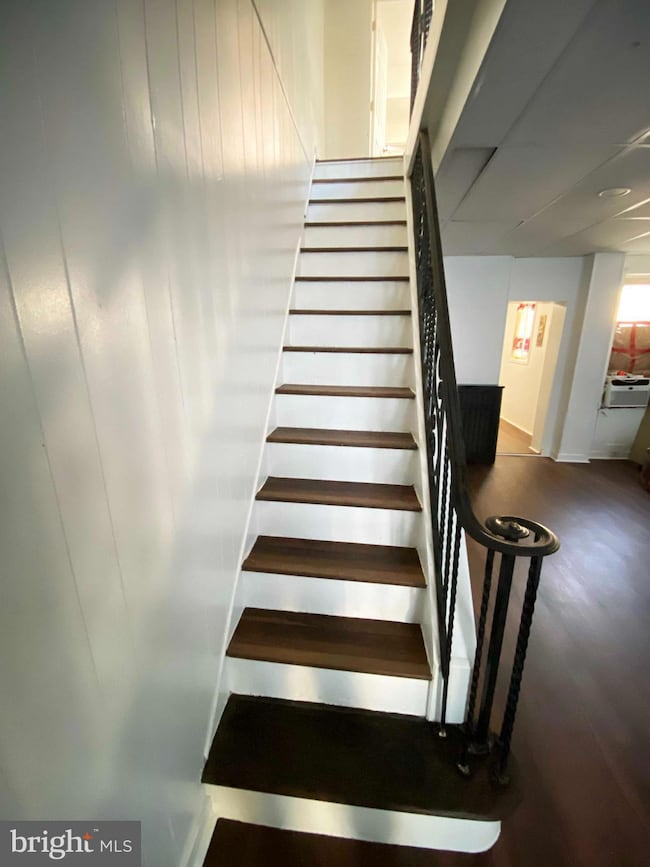 3027 Weikel St, Philadelphia, PA 19134 - photo 2