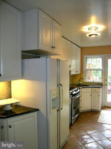 190 Stanmore Rd, Baltimore, MD 21212 - photo 6