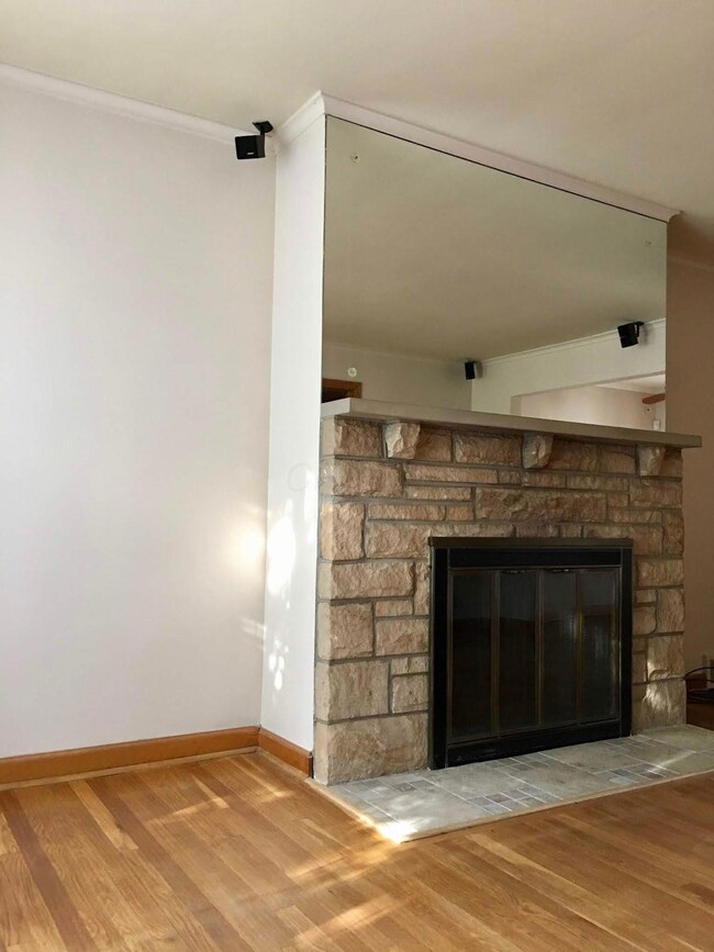 182 Algonquin LR2