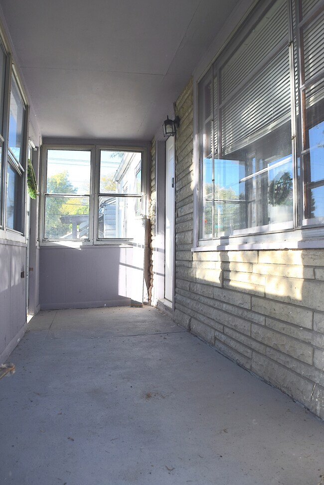 2912 Central Ave, Anderson, IN 46016 - photo 4