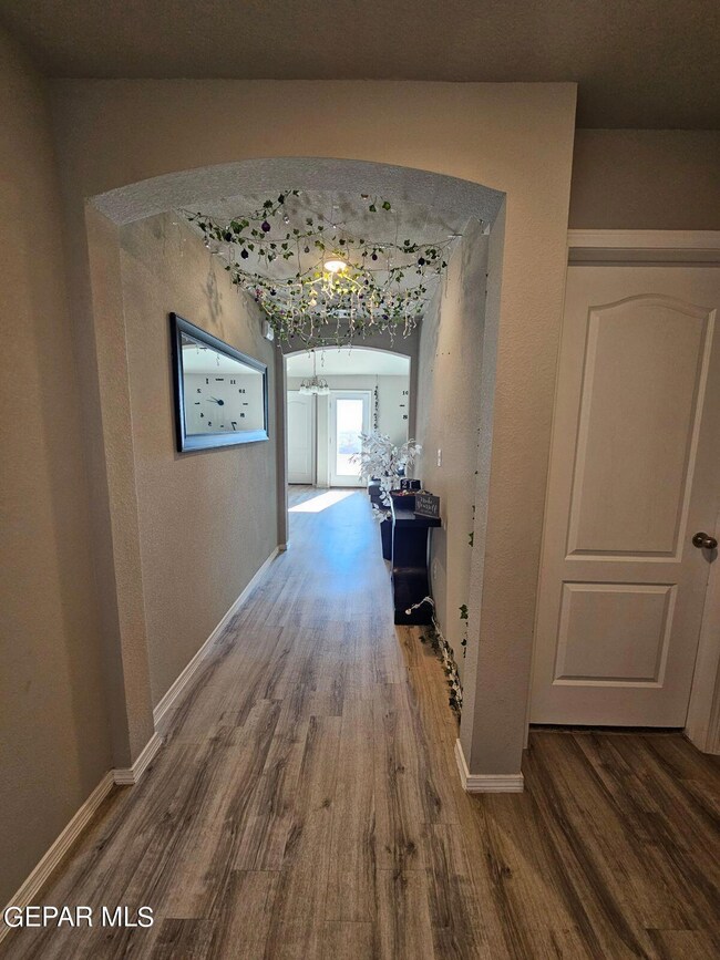 14300 Paraiso Dr, Horizon City, TX 79928 - photo 6