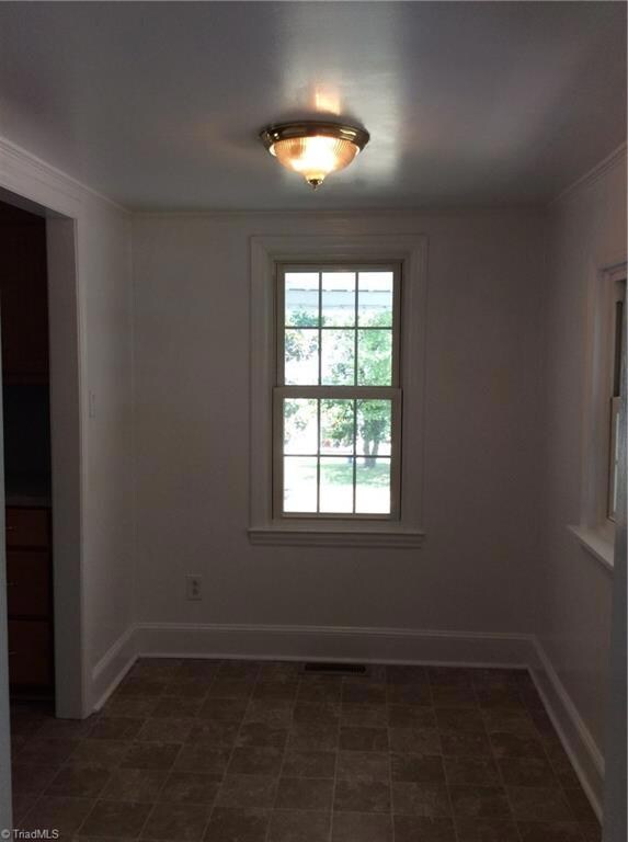 902 Breeze Hill Rd, Asheboro, NC 27203 - photo 3