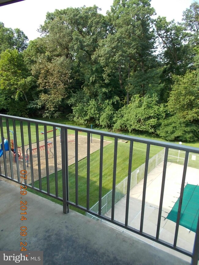 5213 Newton St unit 302, Bladensburg, MD 20710 - photo 7