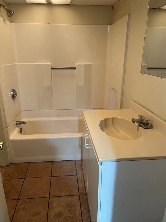 15 Thomas St unit D, North Providence, RI 02911 - photo 4