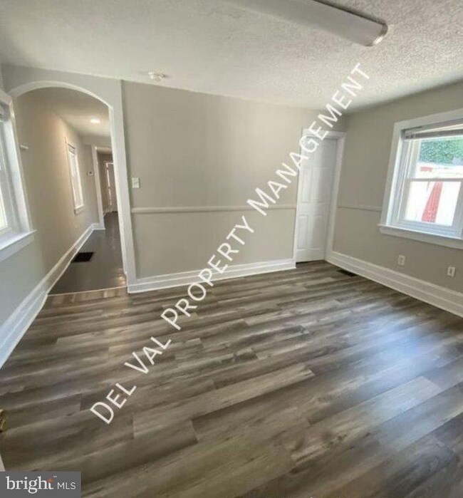 535 E Lafayette St, Norristown, PA 19401 - photo 3