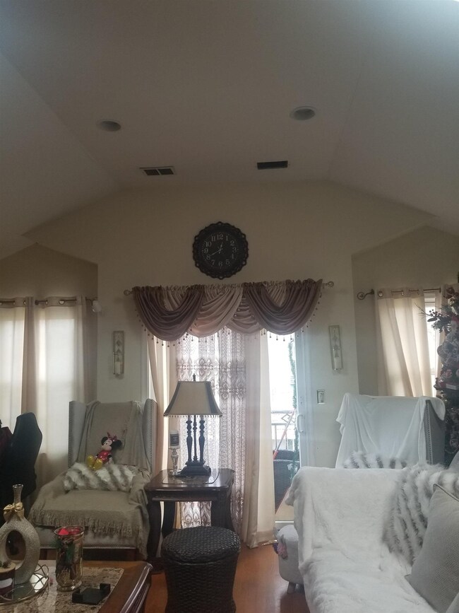 235 Clinton Ave, Jersey City, NJ 07304 - photo 4