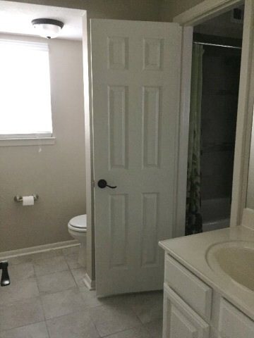 806 Live Oak Ave, Bay City, TX 77414 - photo 7