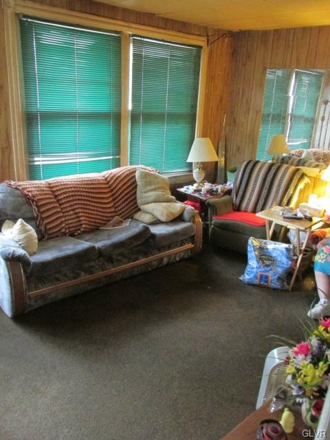 425 Maple St, Bethlehem, PA 18018 - photo 2