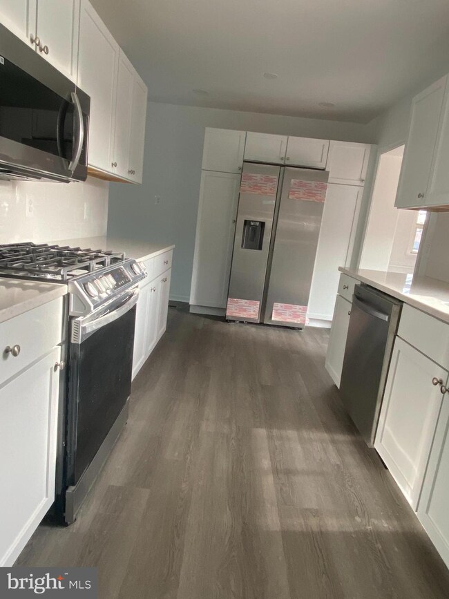 17889 Curtis Dr, Dumfries, VA 22026 - photo 5